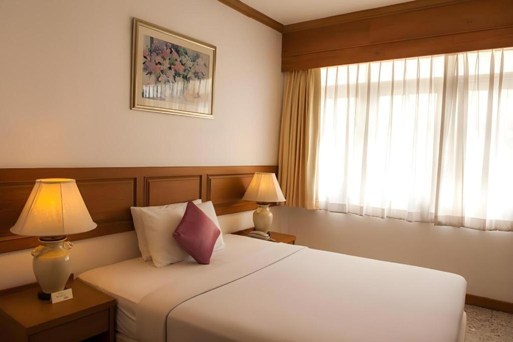 Lido Beach Hotel Pattaja Kültér fotó